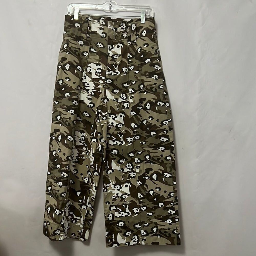 ASOSย COMOโPRINTโ WIDELEG CARGOโPANTS SIZE 8
